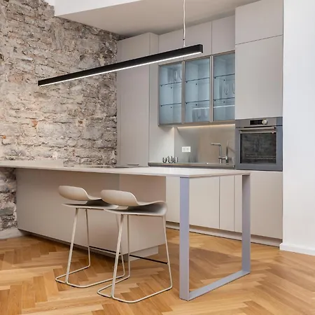 Apartmán Lovely Historic In Old Town