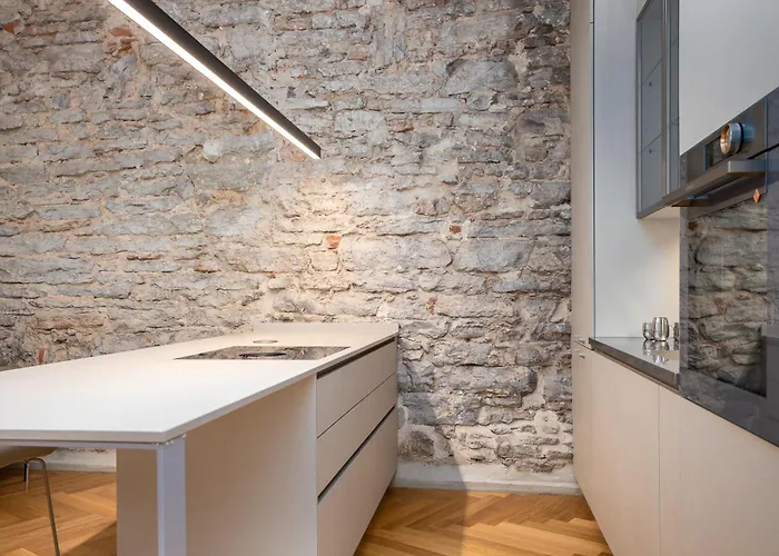 Lovely Historic In Old Town Apartamento